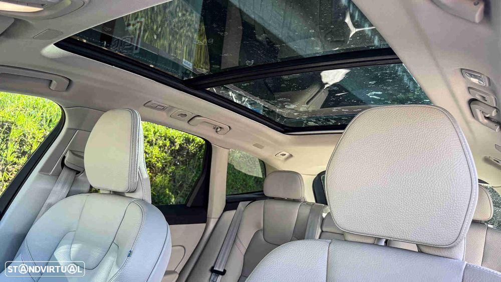 Volvo XC 60 2.0 T6 PHEV Plus Bright AWD - 11