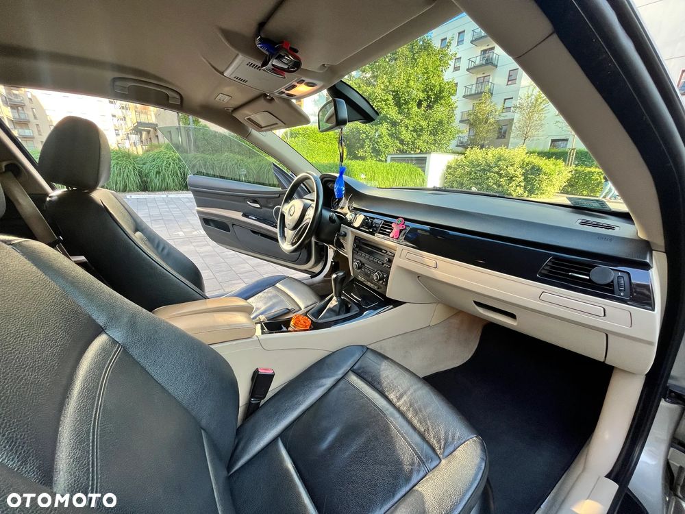 BMW Seria 3 320d Coupe - 10