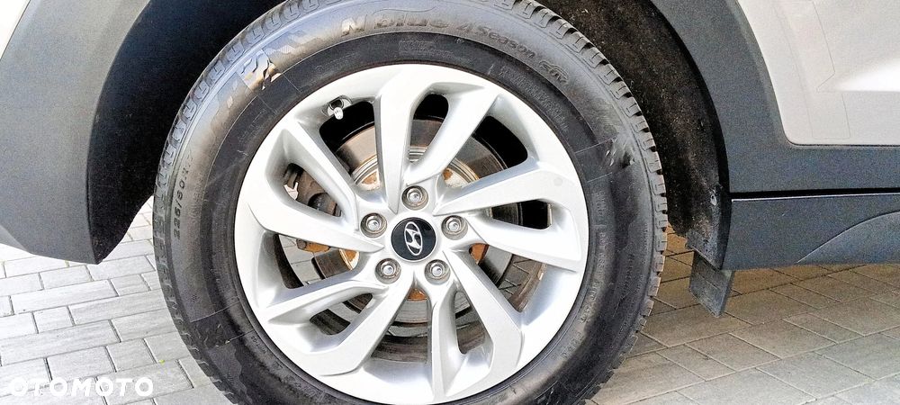 Hyundai Tucson 2.0 CRDi 2WD Trend - 25