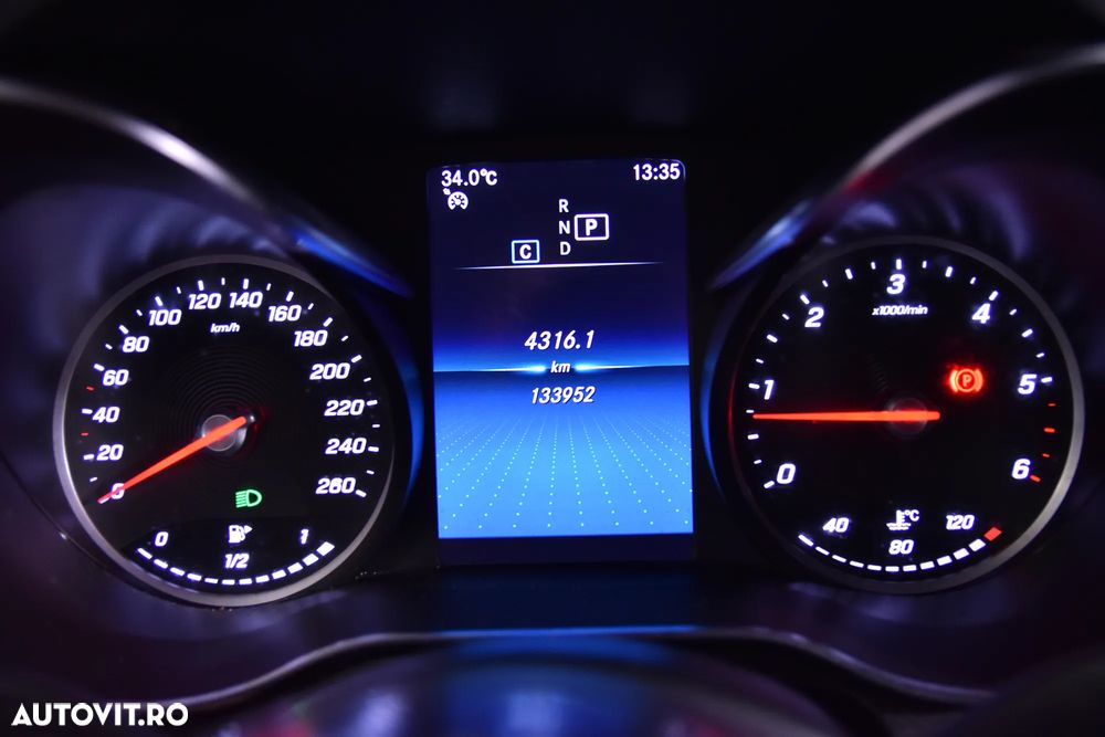 Mercedes-Benz GLC 220 d 4MATIC - 10