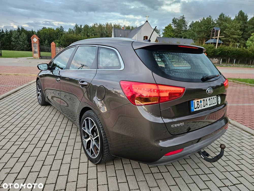 Kia Ceed 1.6 CRDi 136 ISG Platinum Edition - 5