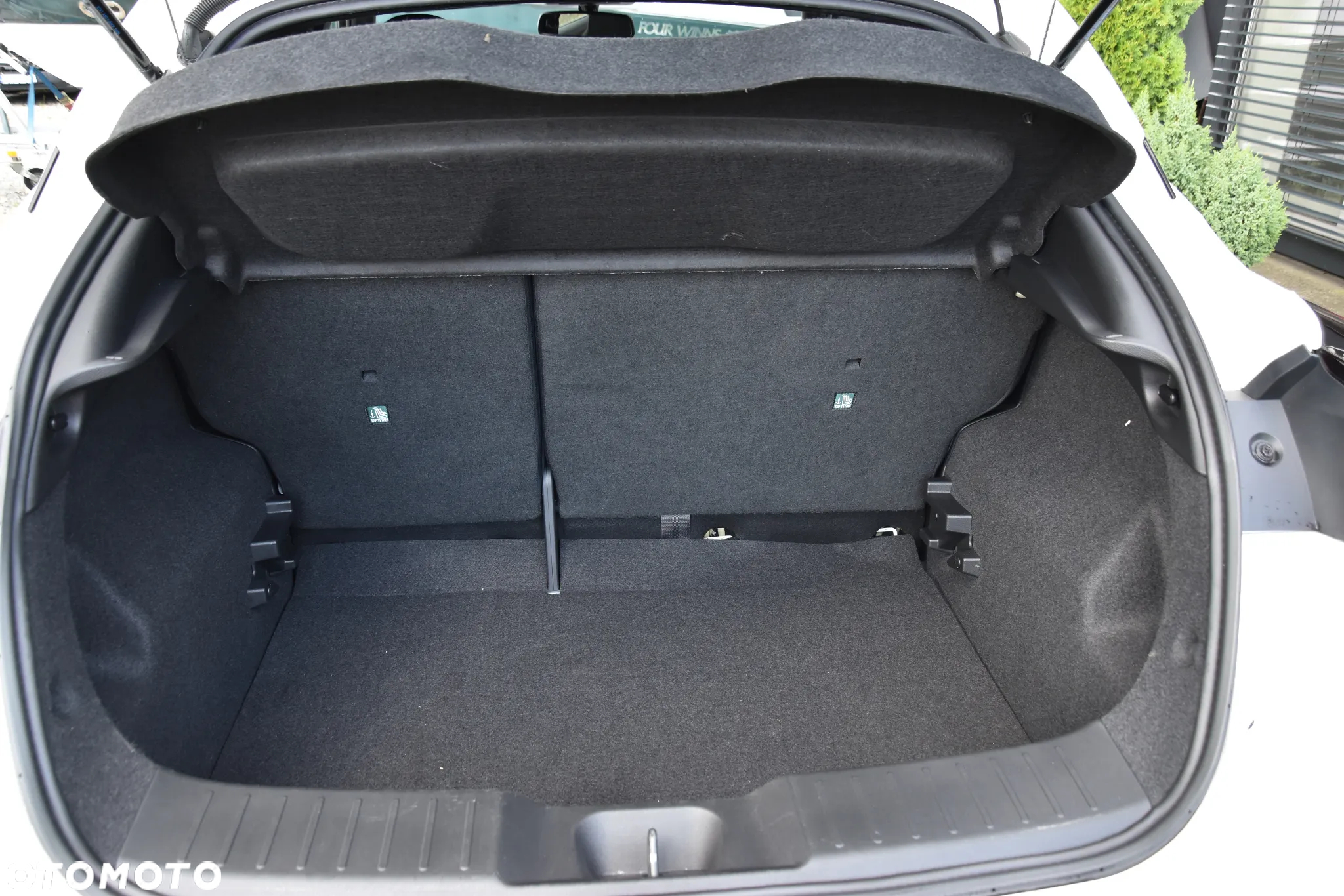 Nissan Juke 1.0 DIG-T DCT Tekna - 23