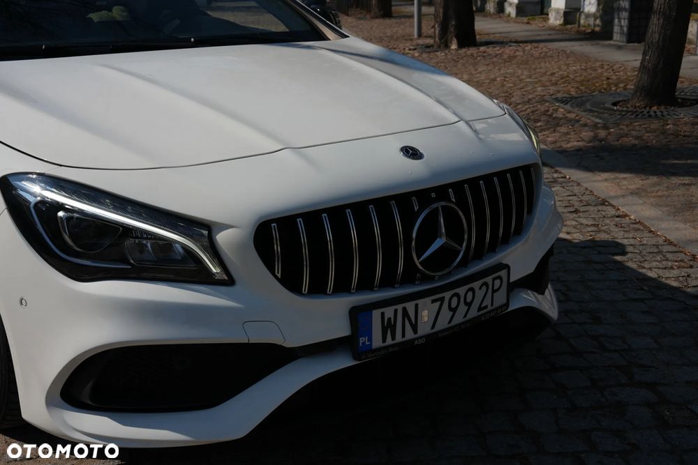 Mercedes-Benz CLA - 4