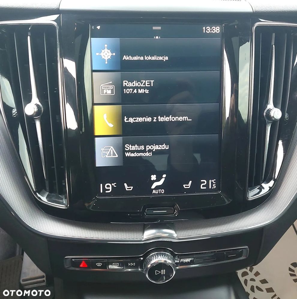 Volvo XC 60 ver-t6-awd-r--design - 30