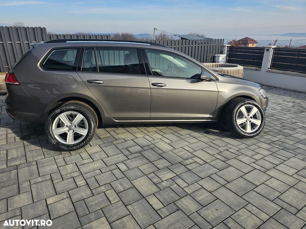 Volkswagen Golf 1.6 TDI BlueMotion Technology DSG Comfortline - 30