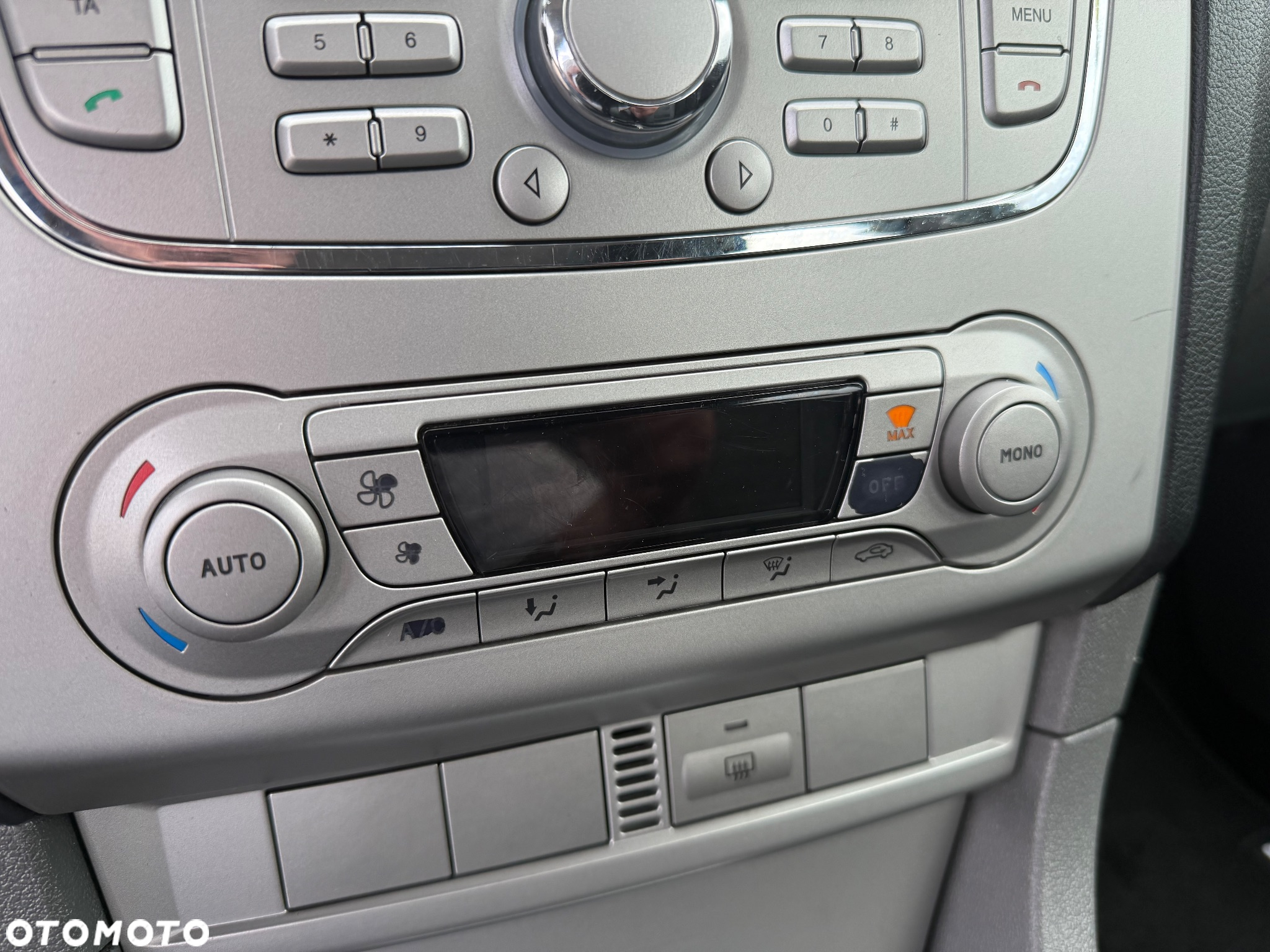 Ford Focus 1.8 Connection - 28
