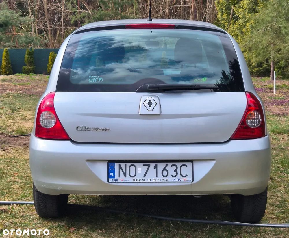 Renault Clio 1.2 16V Authentique - 4