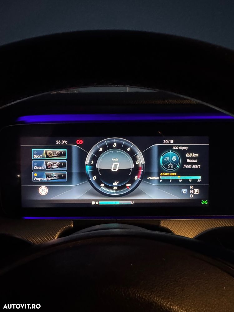 Mercedes-Benz E 220 d 4Matic 9G-TRONIC AMG Line - 9