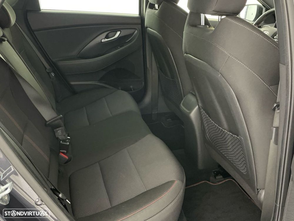 Hyundai i30 1.0 T-GDi N-Line DCT — fotografia 23