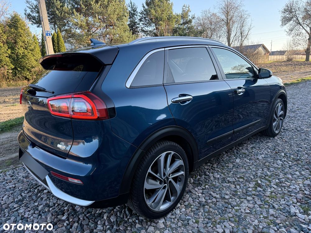 Kia Niro 1.6 GDI Hybrid L Business Line - 3