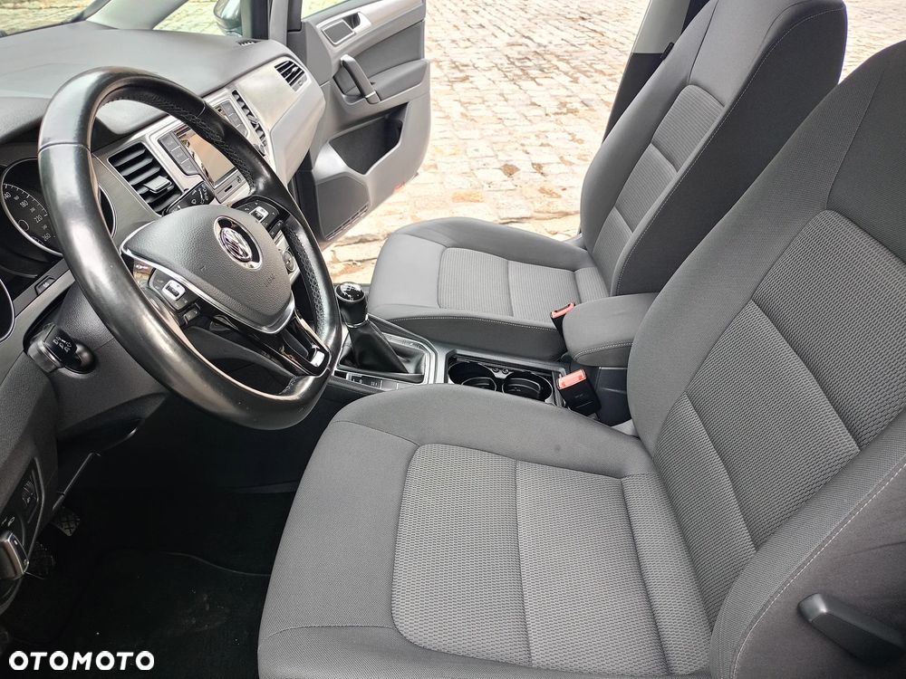 Volkswagen Golf Sportsvan - 15