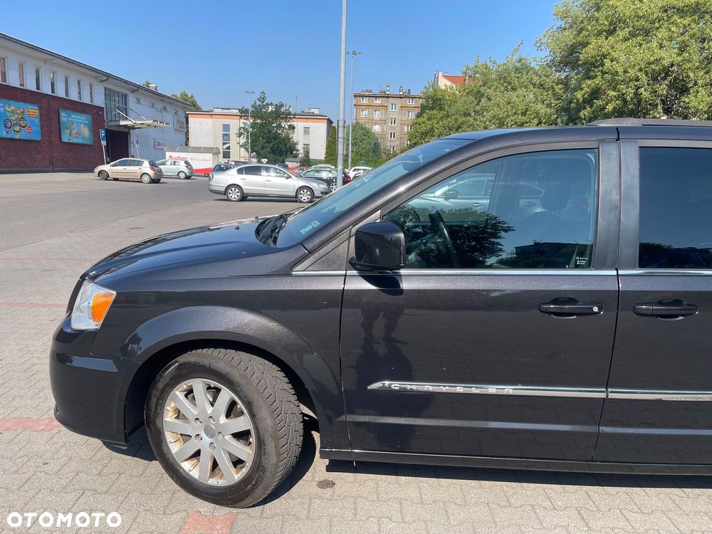 Chrysler Town & Country 3.6 Limited - 30