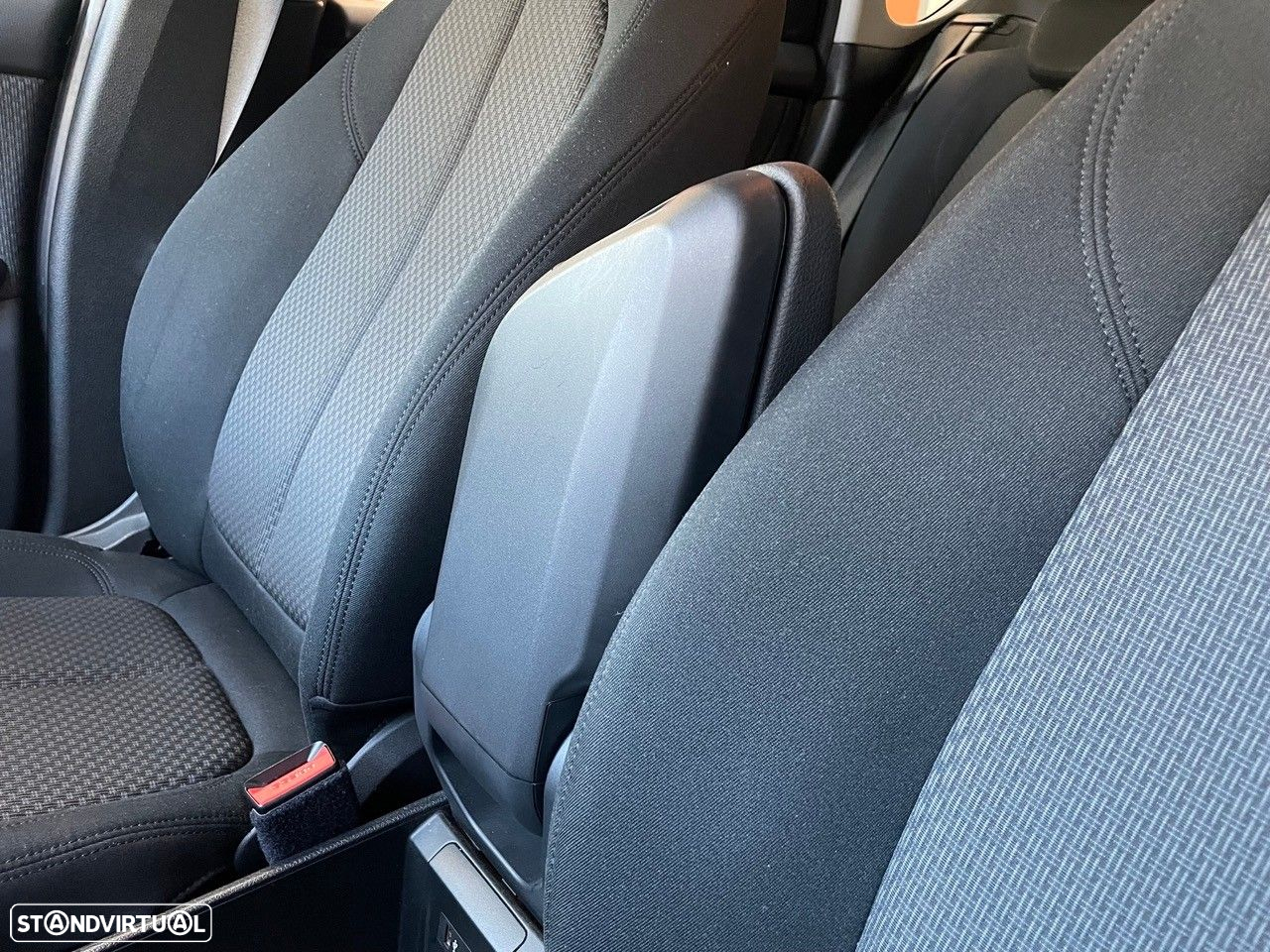 BMW 216 Active Tourer d Advantage Auto - 28