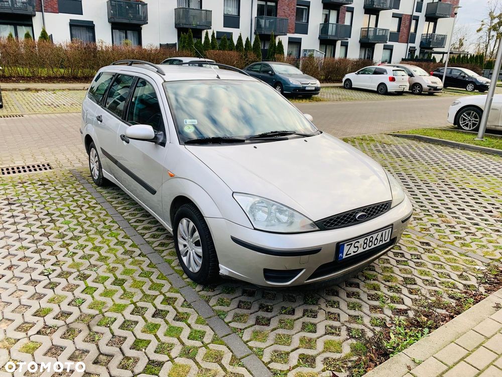 Ford Focus Turnier 1.8 DI Futura - 1