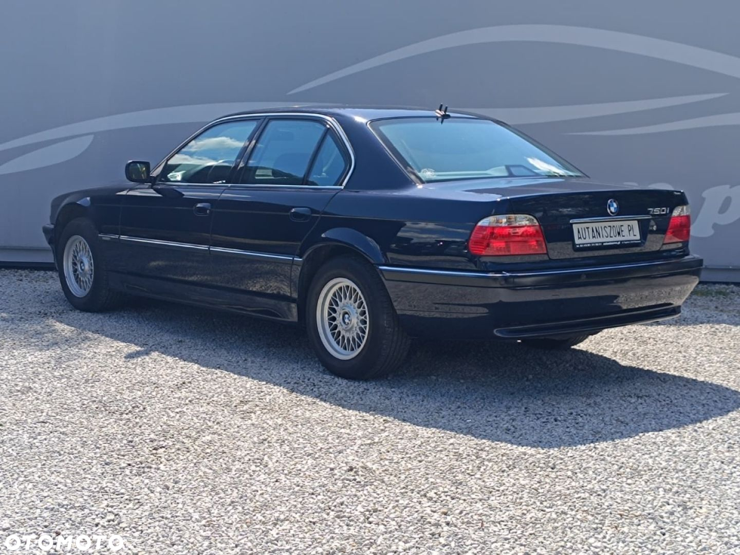 BMW Seria 7 750i - 16