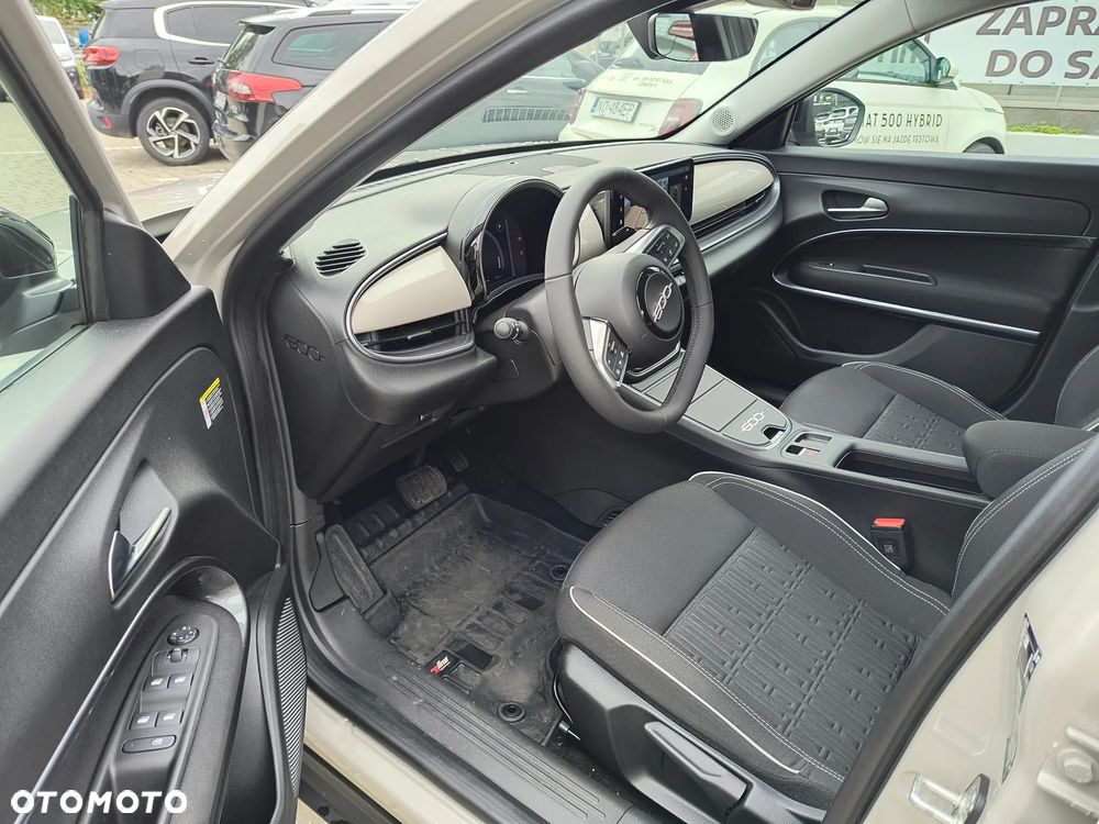 Fiat 600 1.2 Turbo Icon eDCT - 8