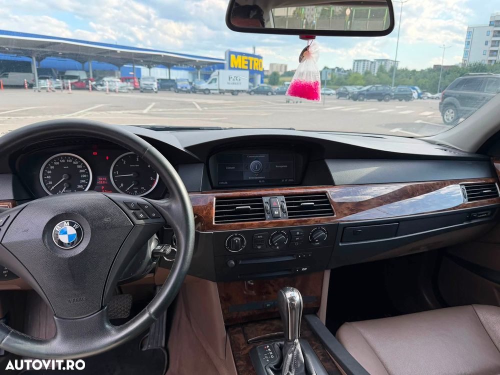 BMW Seria 5 520d Aut. - 3