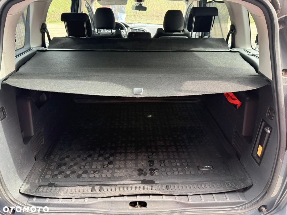 Peugeot 5008 1.6 e-HDi Active S&S 7os - 20