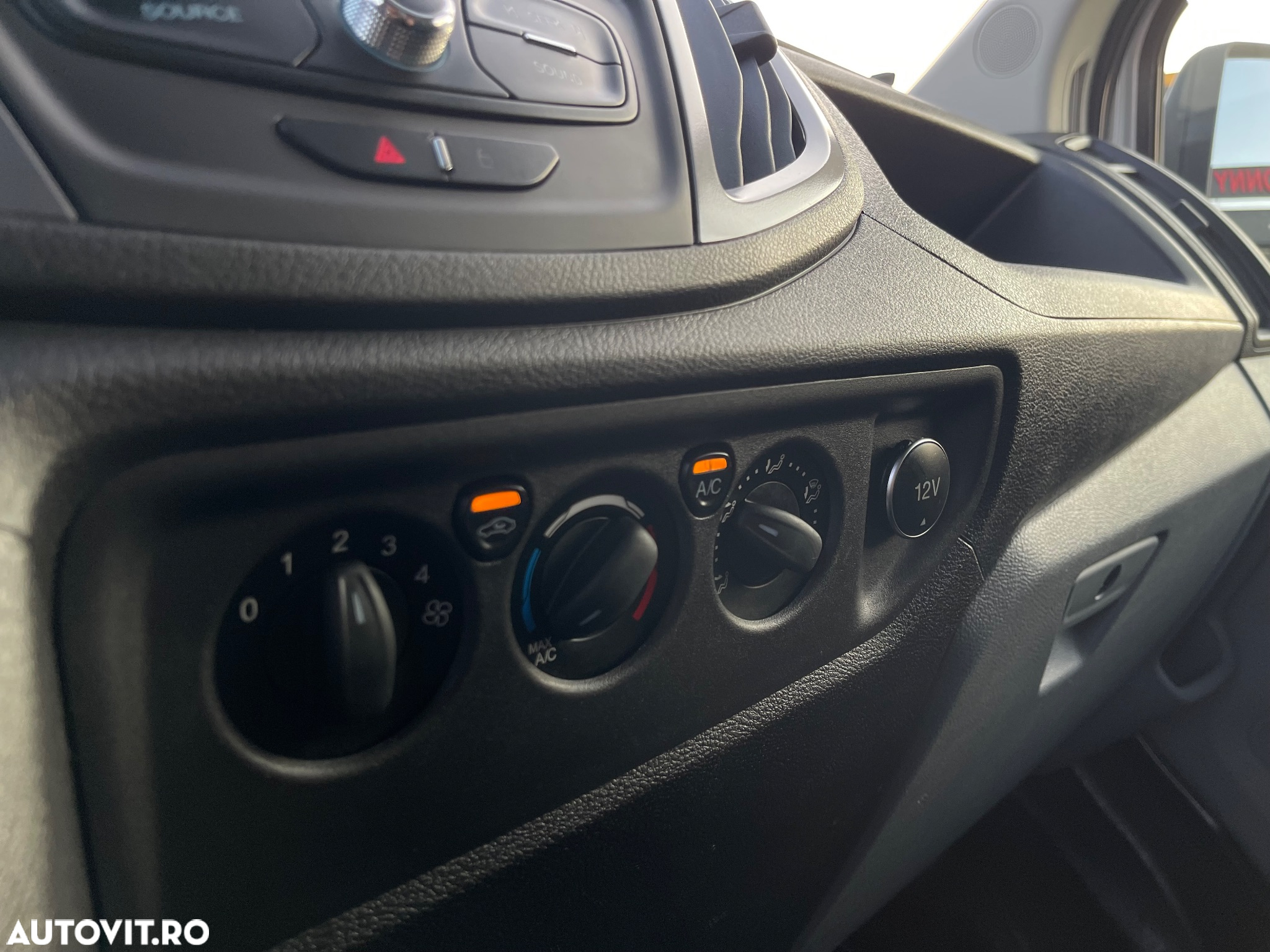 Ford Transit L2H2 - 14