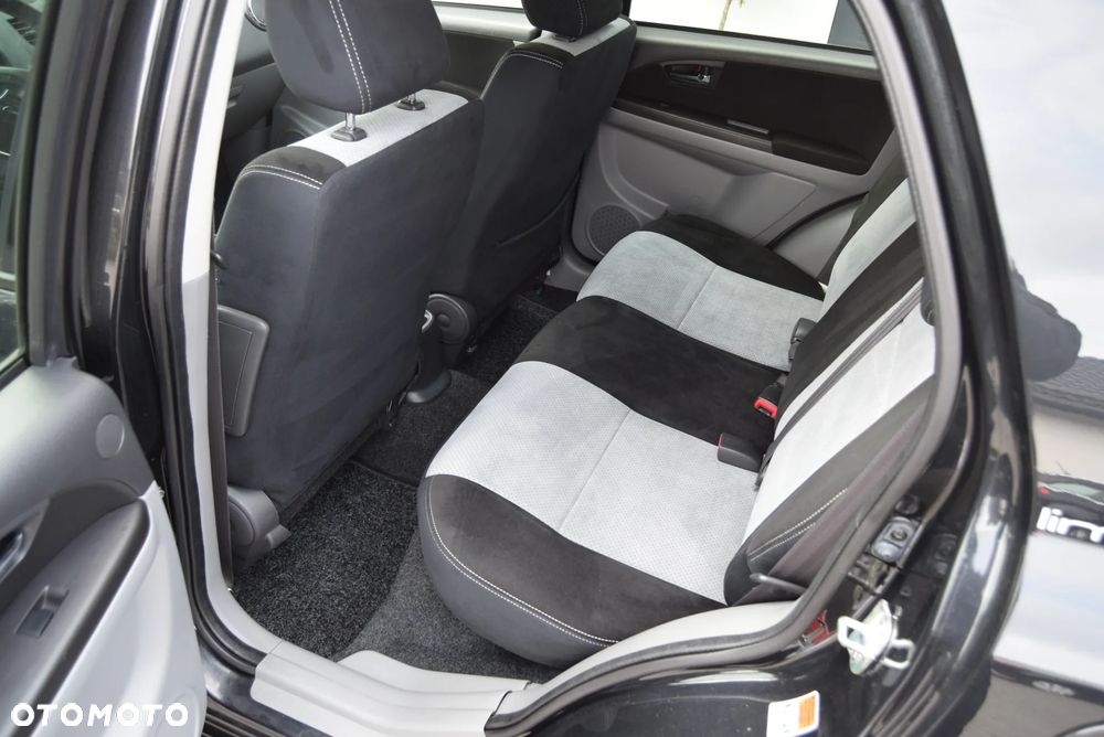 Suzuki SX4 2.0 DDiS Premium 4WD - 19