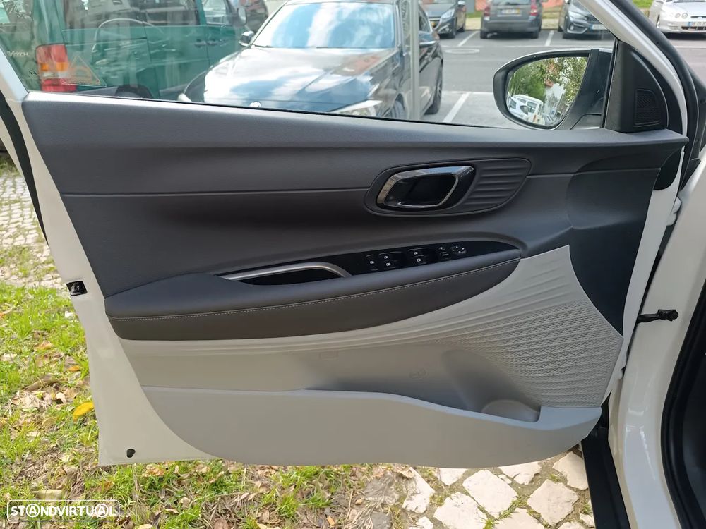 Hyundai Bayon 1.0 T-GDI 48V-Hybrid DCT Prime - 11