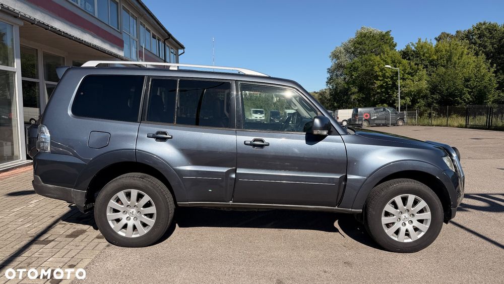 Mitsubishi Pajero 3.8 V6 Instyle - 5