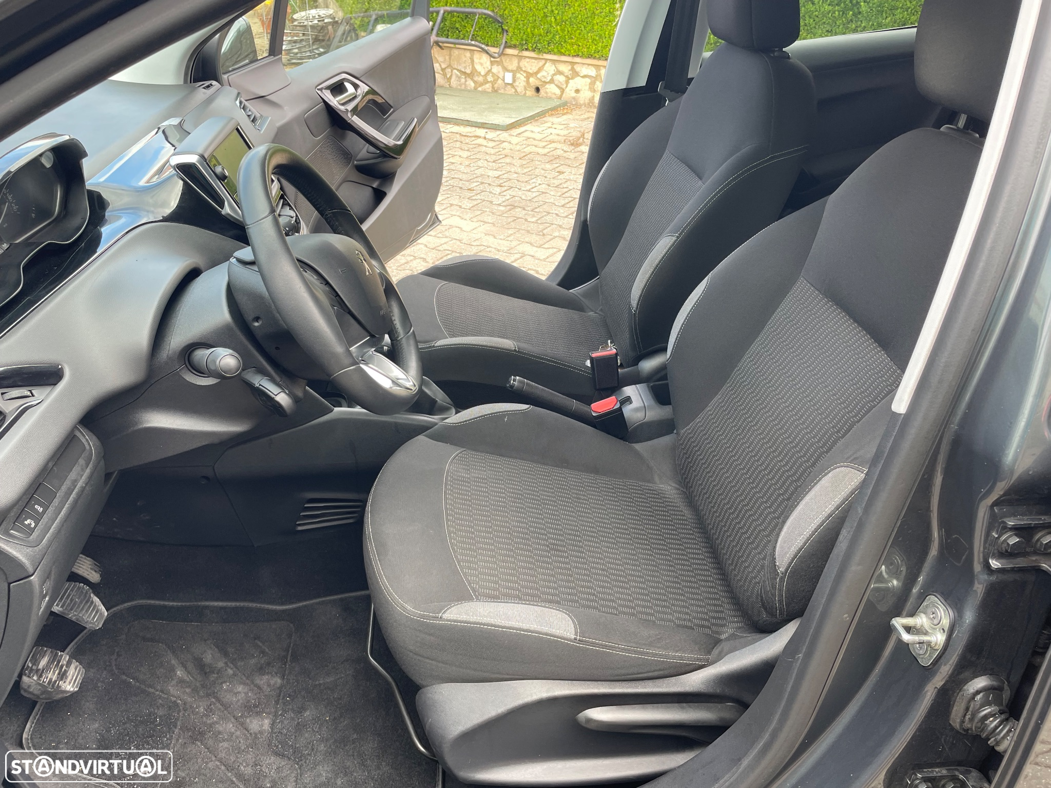 Peugeot 208 1.2 VTi Active - 24