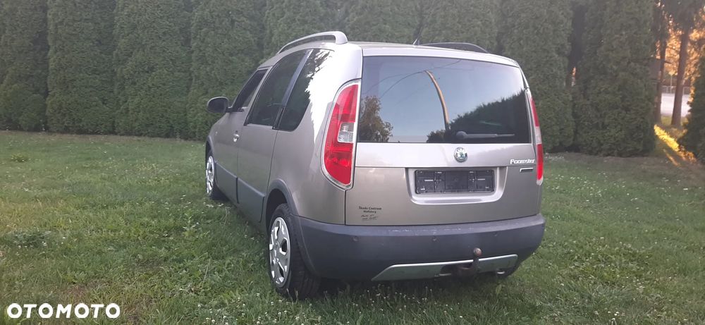 Skoda Roomster 1.6 16V Scout PLUS EDITION - 27