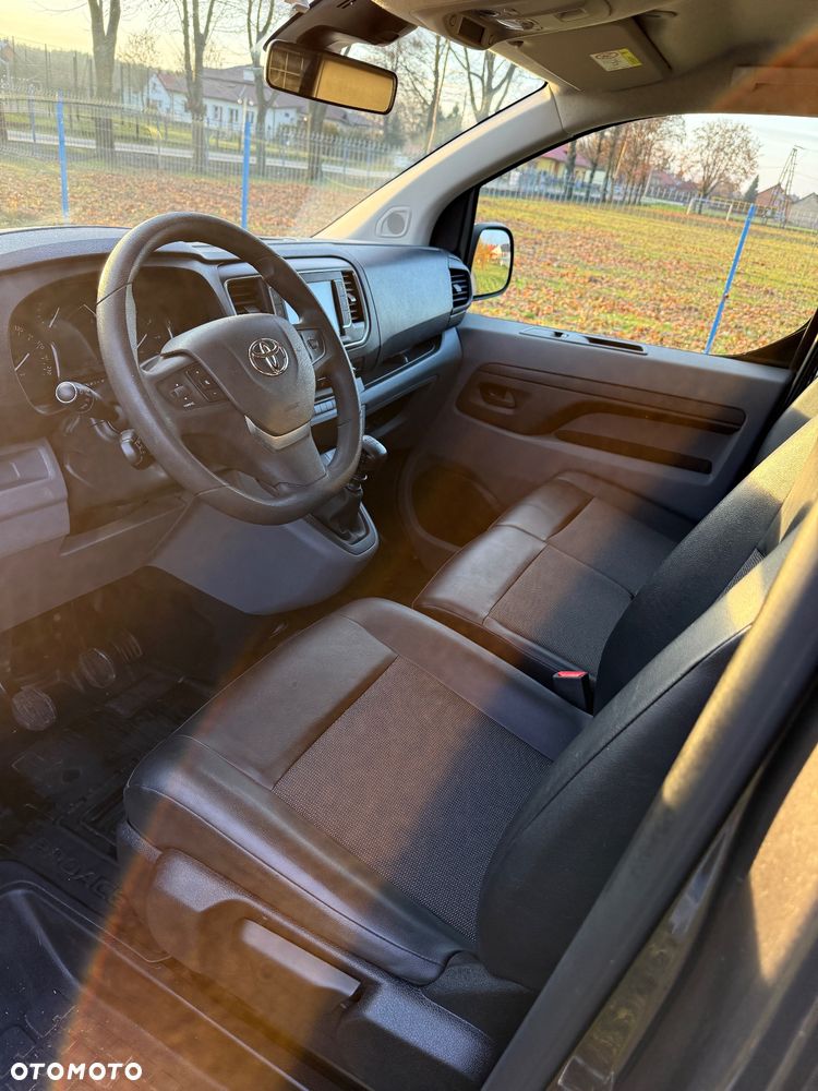 Toyota Proace - 10