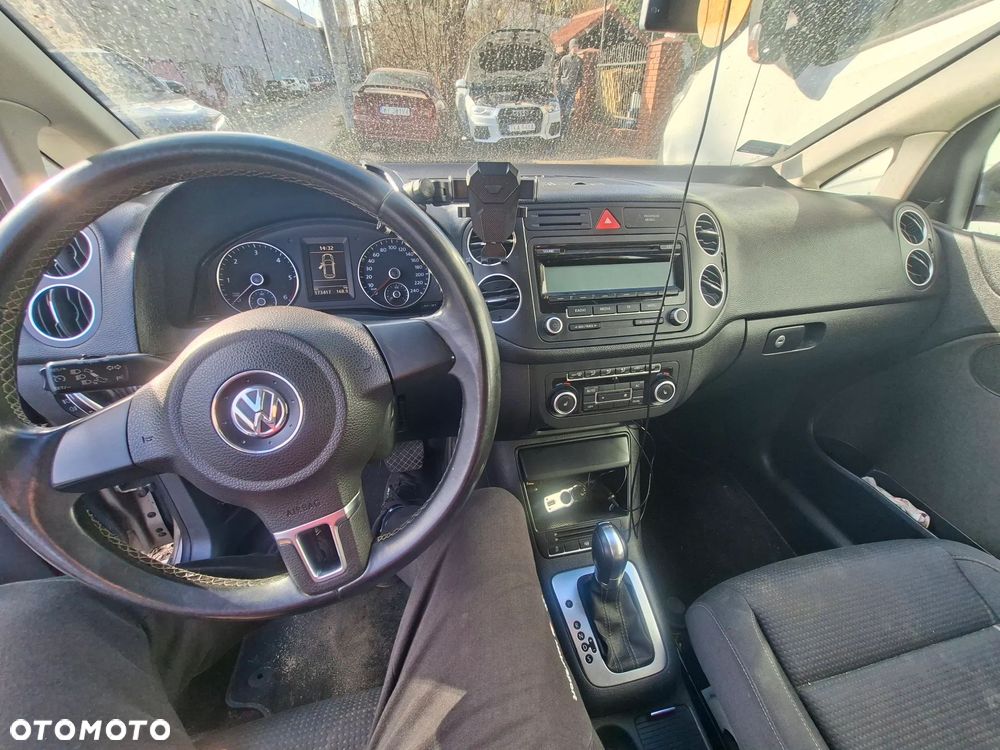 Volkswagen Golf Plus 1.6 TDI Comfortline DSG - 8