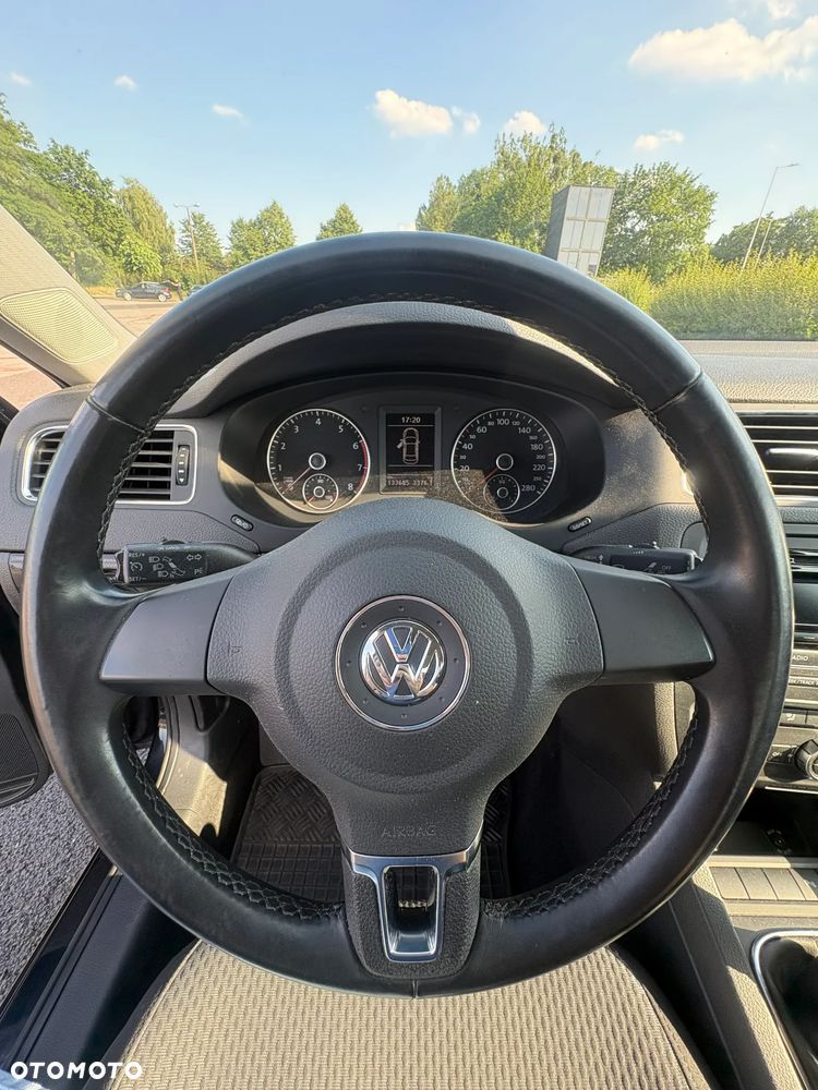 Volkswagen Jetta 1.4 TSI Comfortline - 10
