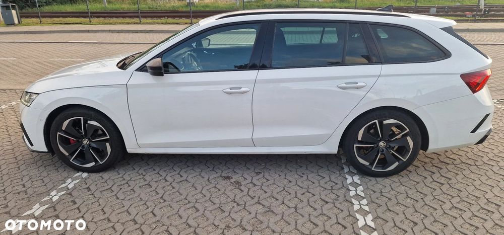 Skoda Octavia 2.0 TDI RS DSG - 2