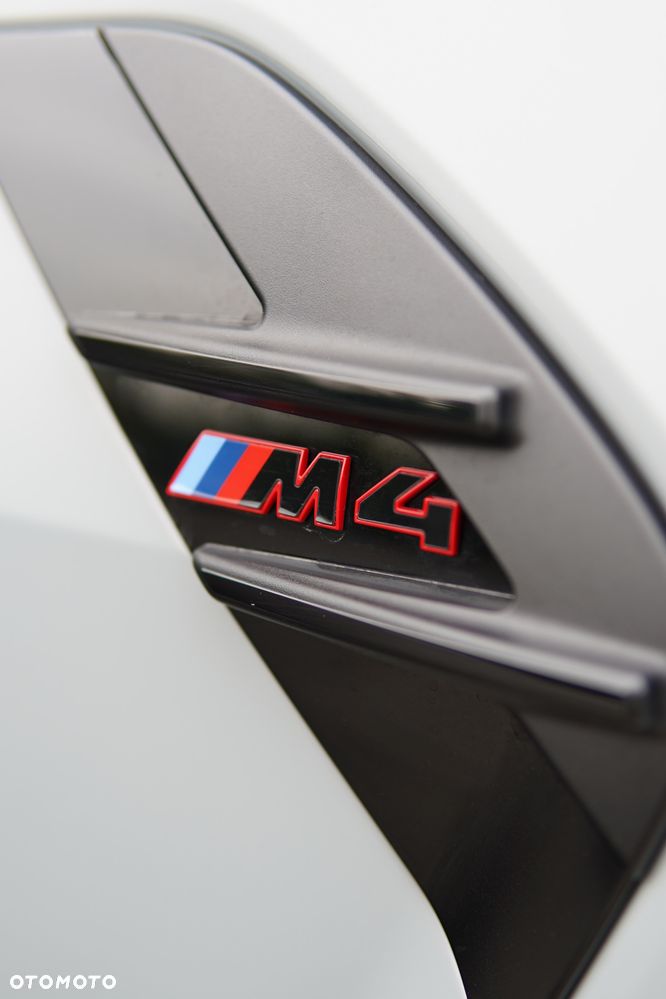 BMW M4 CSL sport - 39