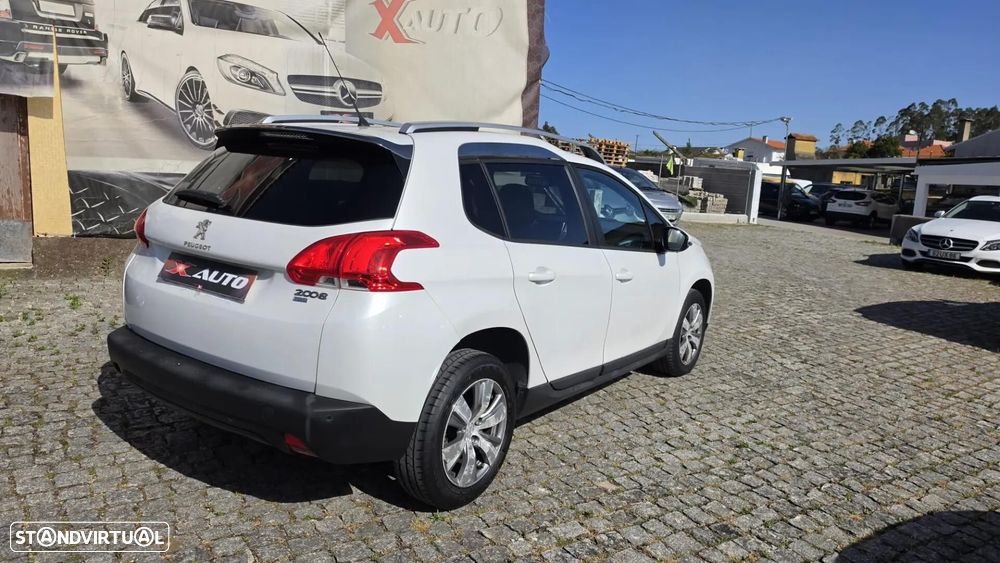 Peugeot 2008 1.6 e-HDi Allure - 4