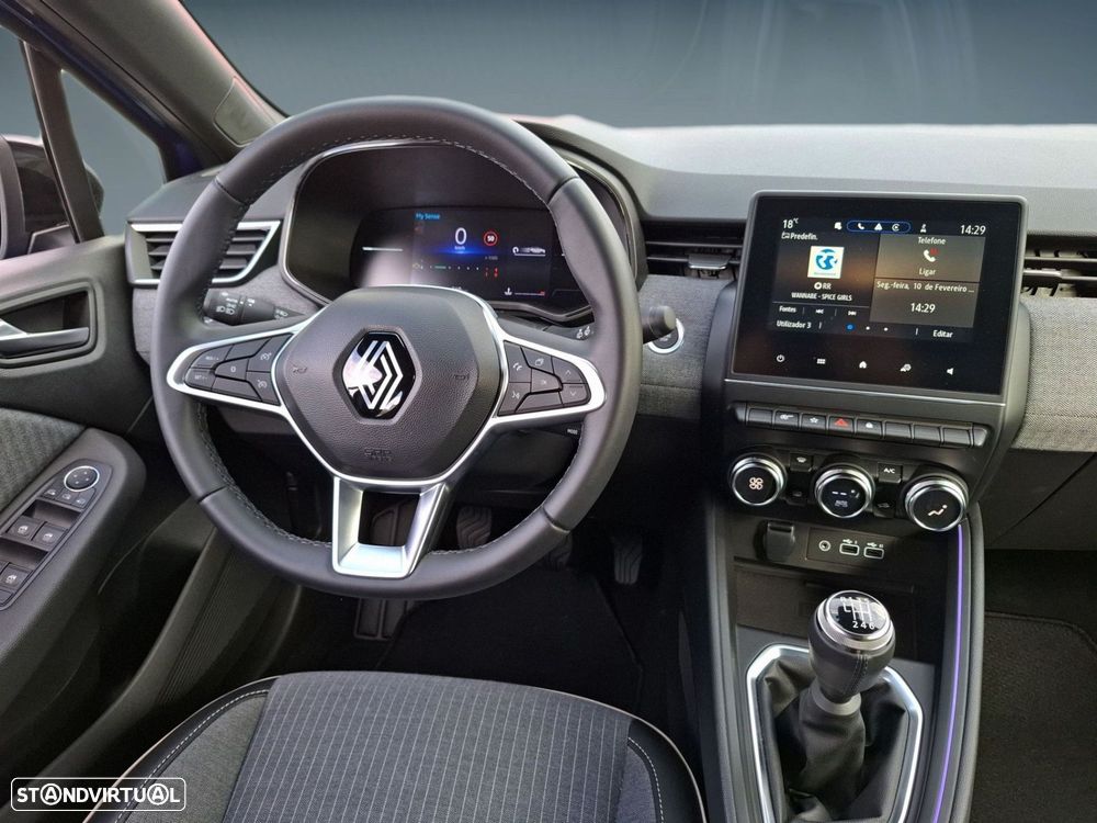 Renault Clio 1.0 TCe Techno — fotografia 13