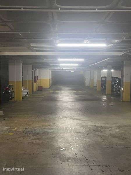 Lugar de Garagem - Grande imagem: 2/4