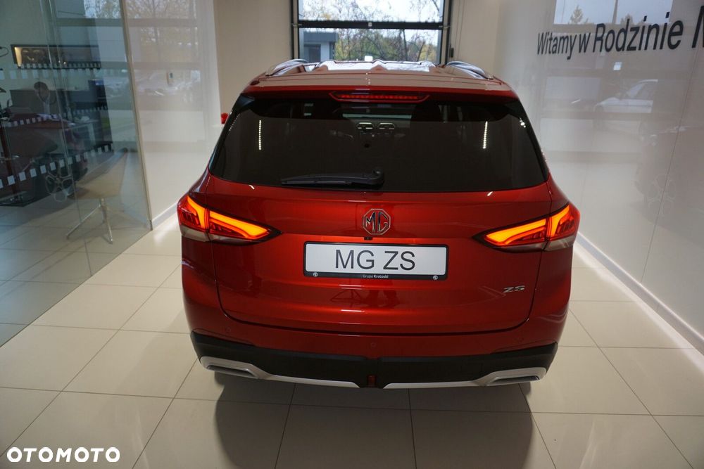 MG ZS - 14