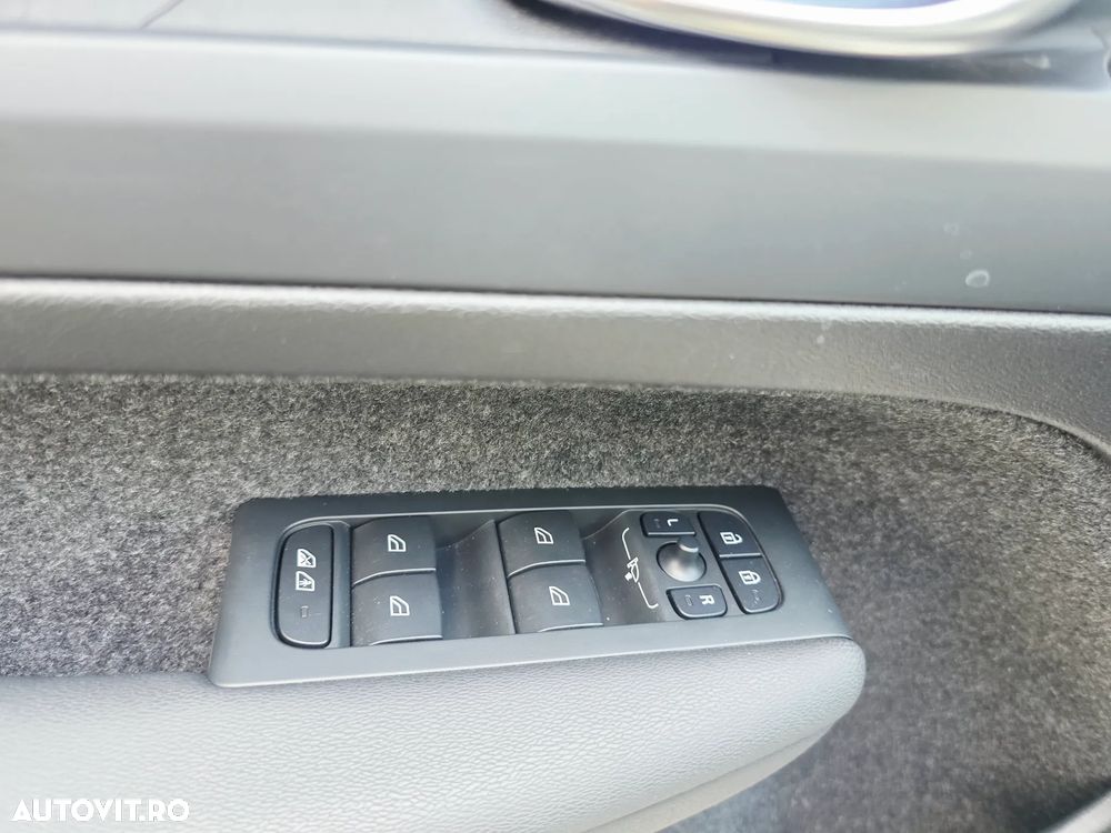 Volvo C40 Recharge Twin Motor AWD Plus - 14