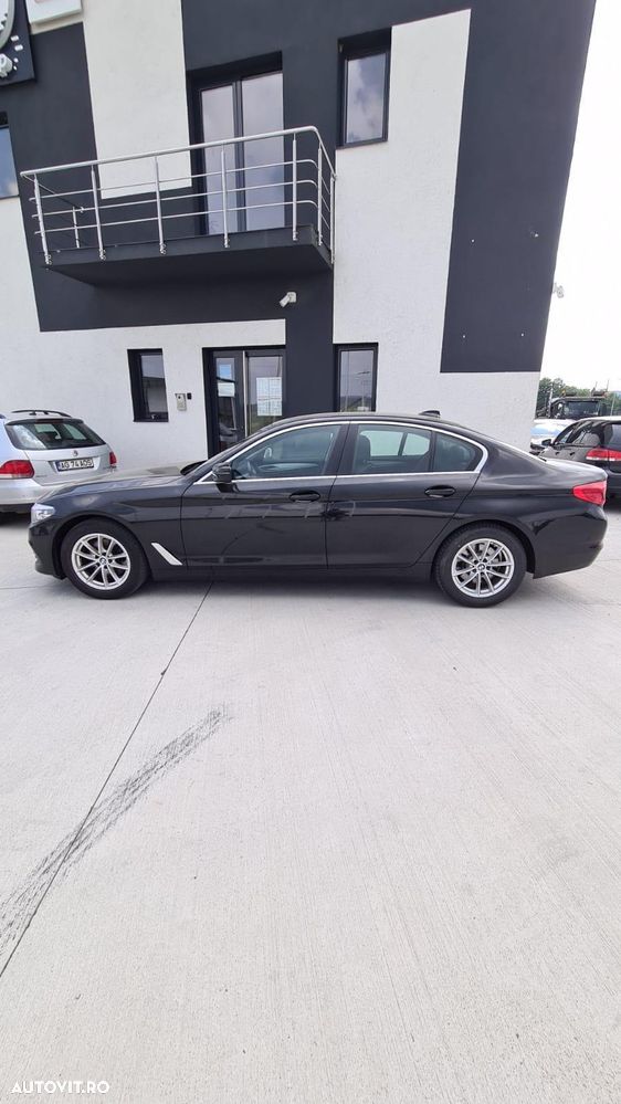 BMW Seria 5 520d xDrive AT - 9