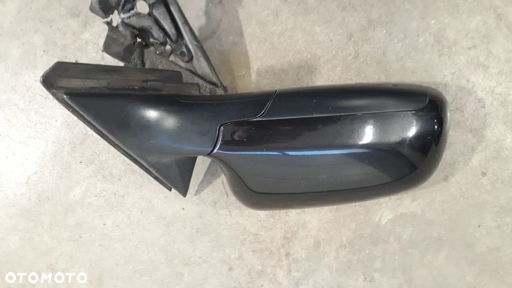 lusterko prawe LZ9W A3 8L 1.6 lift - 1