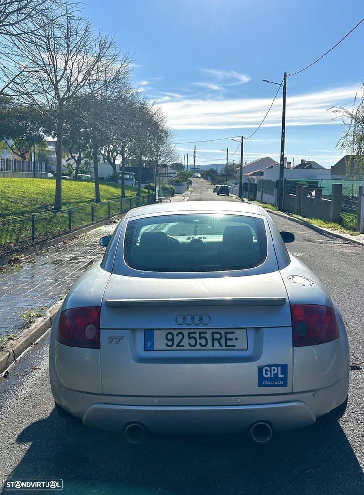 Audi TT Coupé 1.8 T - 7