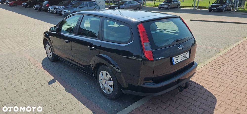 Ford Focus 1.8 FF Trend - 4