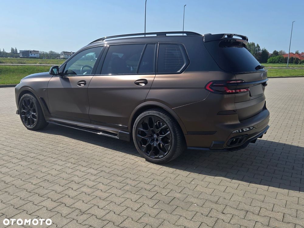 BMW X7 xDrive40d mHEV Individual Edition sport - 23