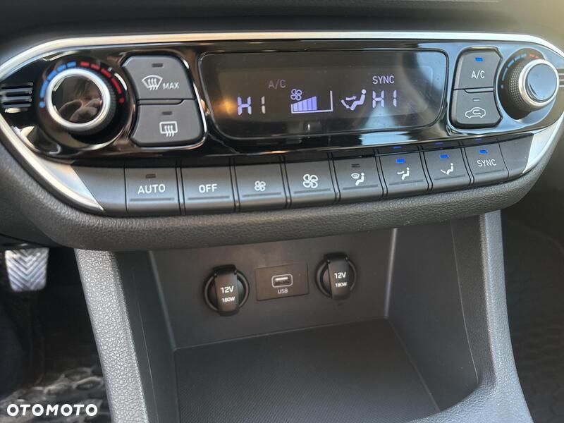 Hyundai i30 1.5 DPI Smart - 16