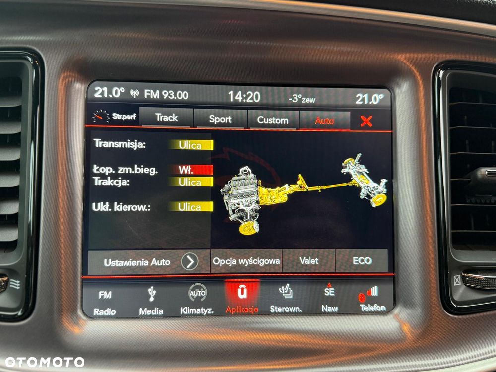 Dodge Challenger 6.4 Scat Pack - 15