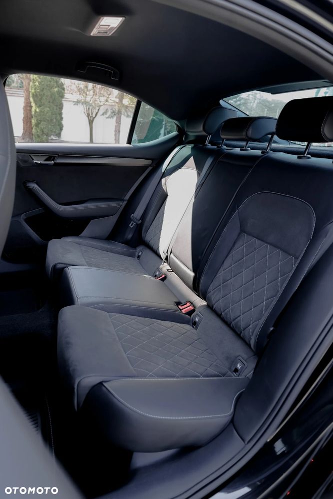 Skoda Superb 2.0 TSI Sportline DSG - 11