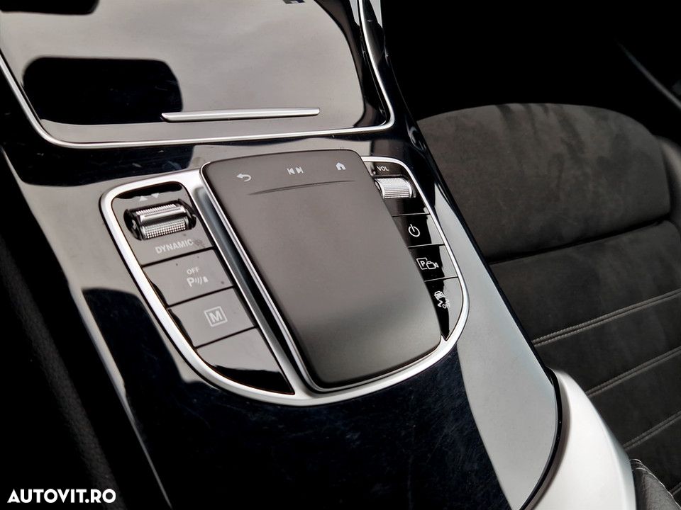 Mercedes-Benz GLC - 17