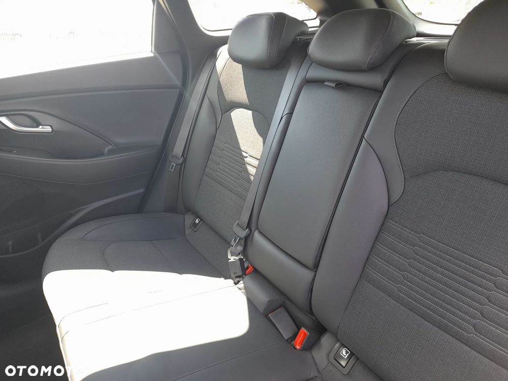 Hyundai i30 1.5 T-GDI 48V Smart DCT - 19