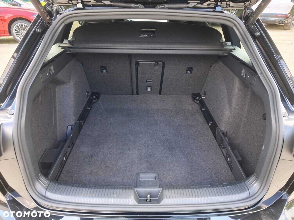 Volkswagen Golf Variant 1.5 eTSI EVO R-Line DSG - 11