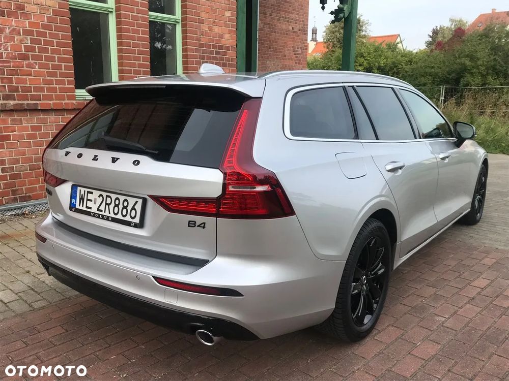 Volvo V60 ver-b4-d-momentum - 12